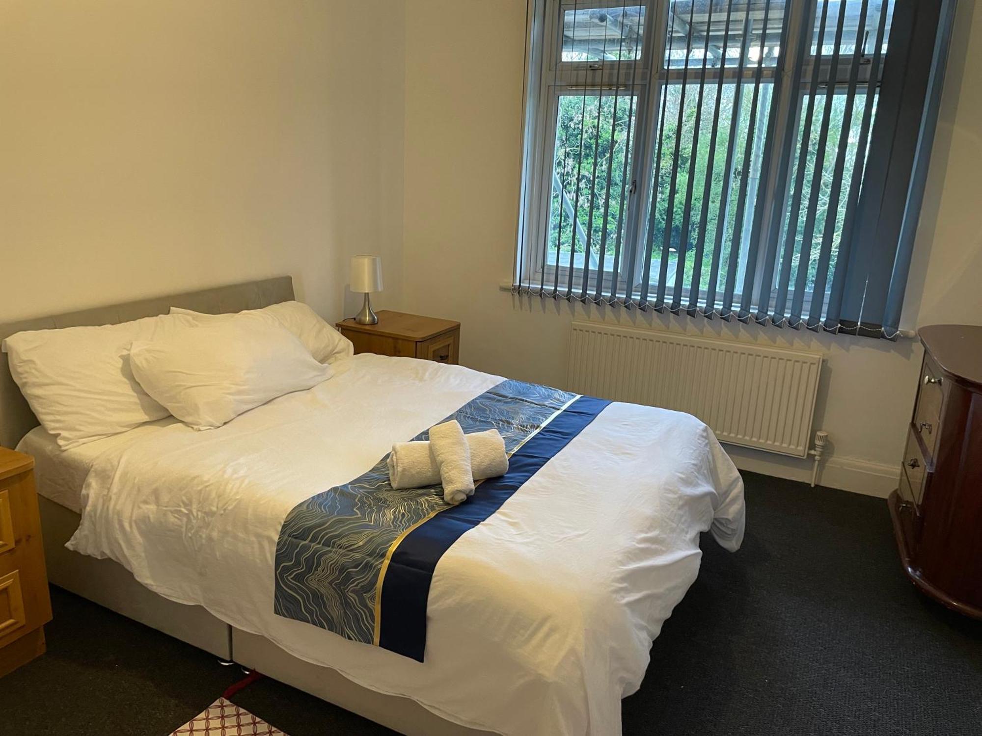 5 Bed 5Mins From Wembley Stadium Лондон Екстер'єр фото